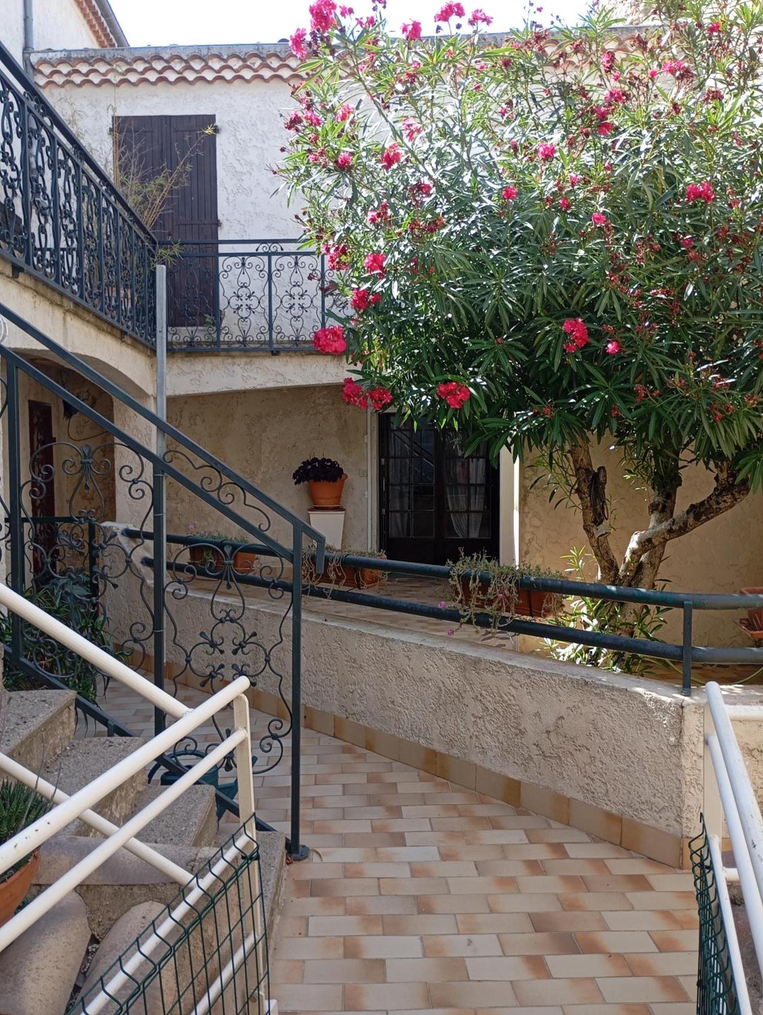 Cairenou Location